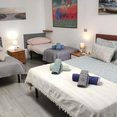 בארי Super Central Studio, No Noise, Near Seaside, Shops מראה חיצוני תמונה