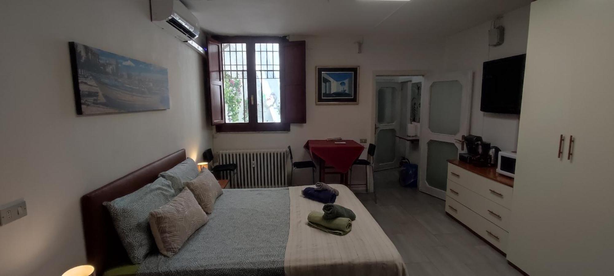 בארי Super Central Studio, No Noise, Near Seaside, Shops מראה חיצוני תמונה