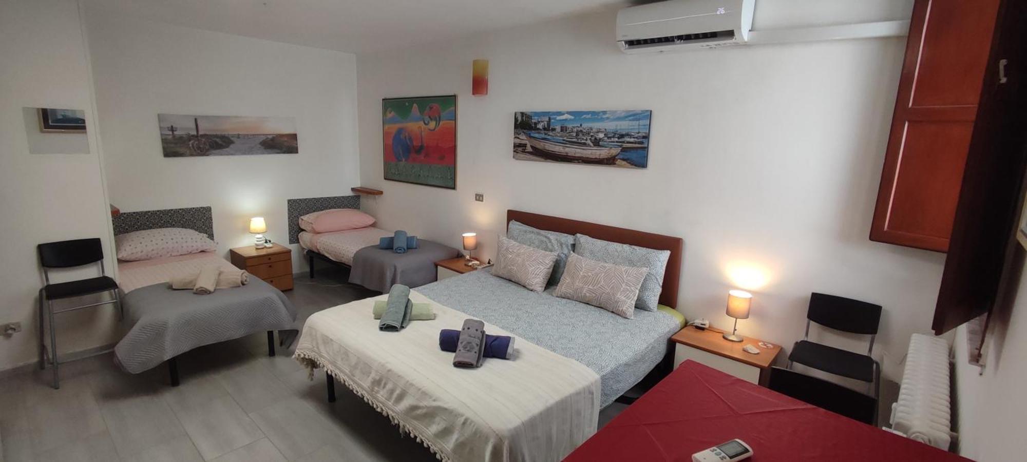 בארי Super Central Studio, No Noise, Near Seaside, Shops מראה חיצוני תמונה