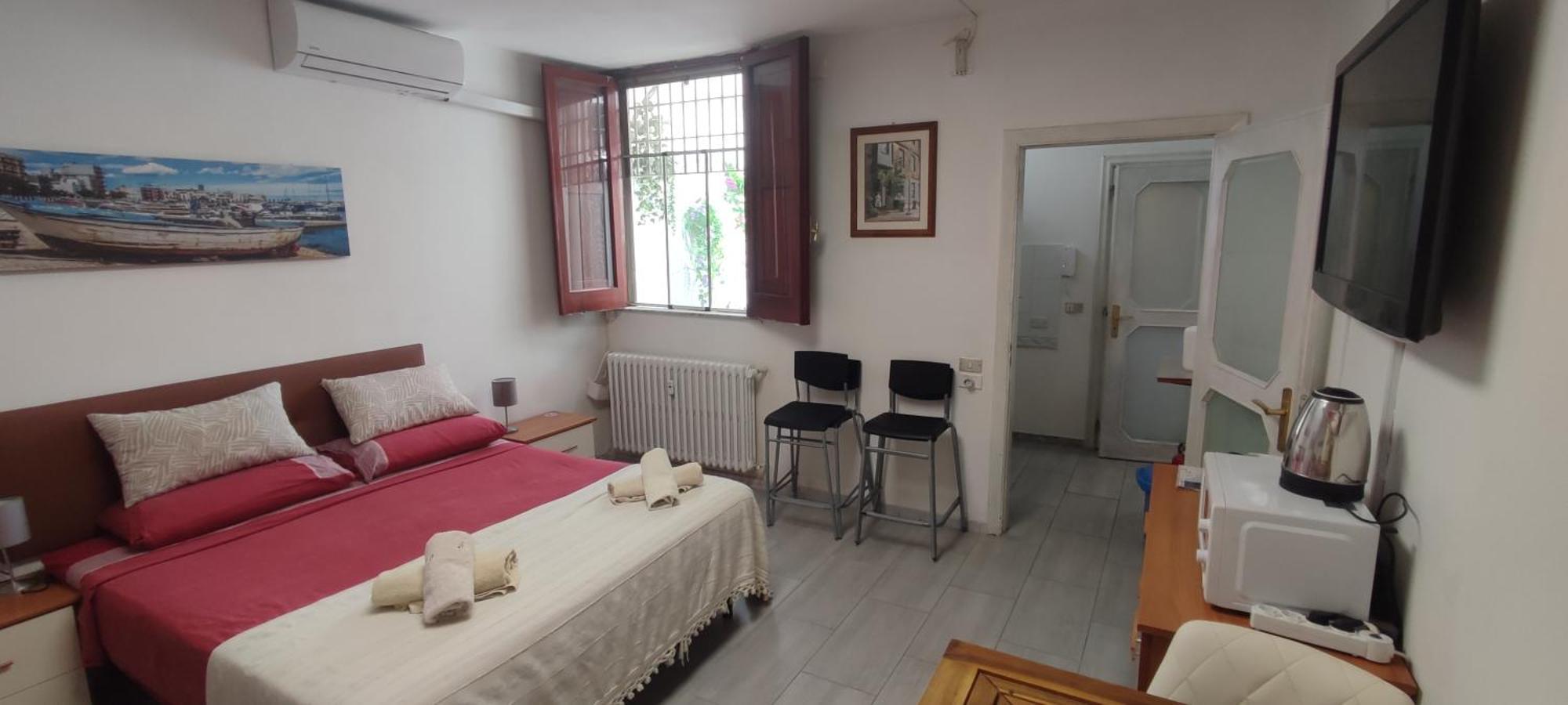 בארי Super Central Studio, No Noise, Near Seaside, Shops מראה חיצוני תמונה